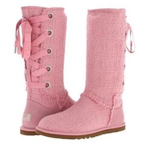 Like new pink lace up Ugg’s